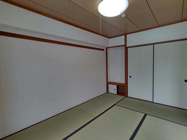  ラフォーレ横山