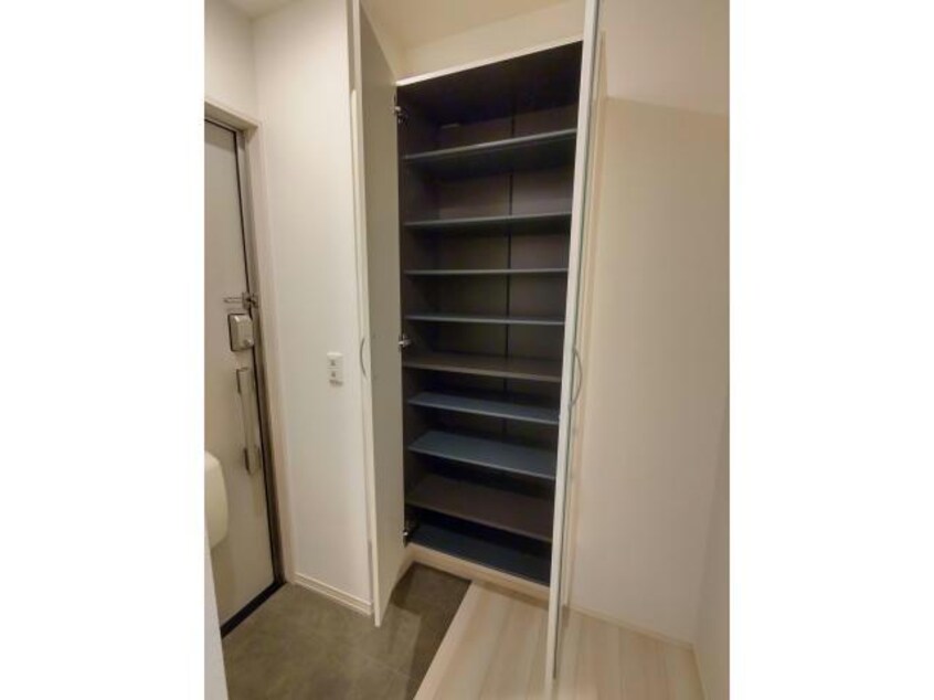  グランコントゥール　D棟