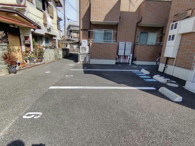 B前 プレステージ三田本町