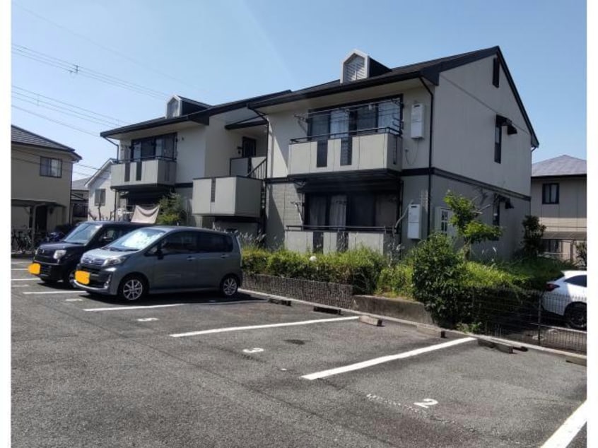  バンビタウン　B