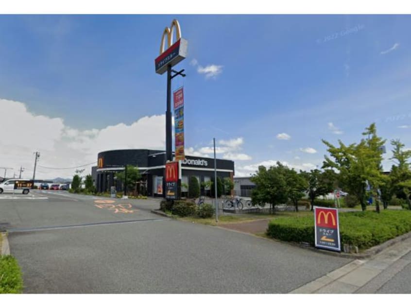 マクドナルド神戸上津台店(ファストフード)まで3407m バンビタウン　B