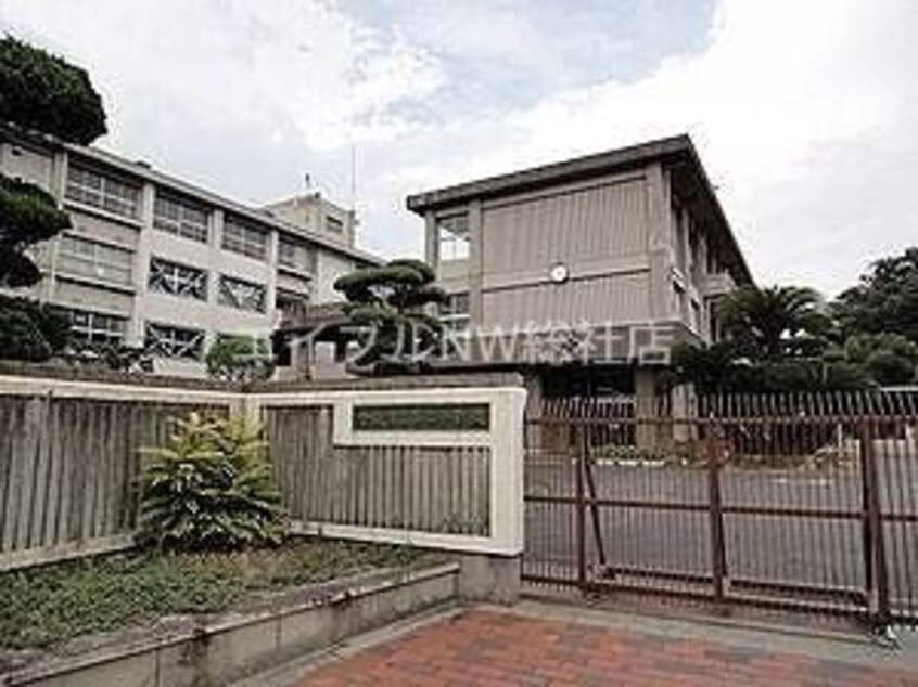 倉敷市立帯江小学校(小学校)まで961m ヴィルヌーブカノン