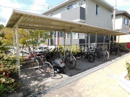  アドラブール　Ｃ棟