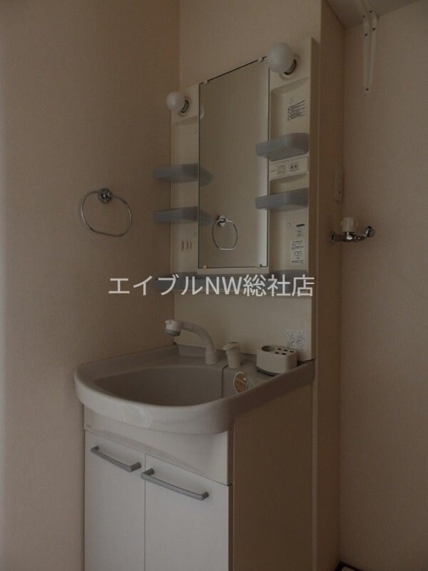  ロイヤルガーデンミルフィー　A棟