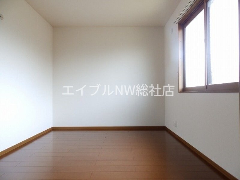  ロイヤルガーデンミルフィー　A棟