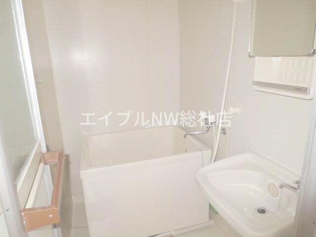  プレジール小﨑