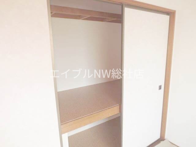  プレジール小﨑