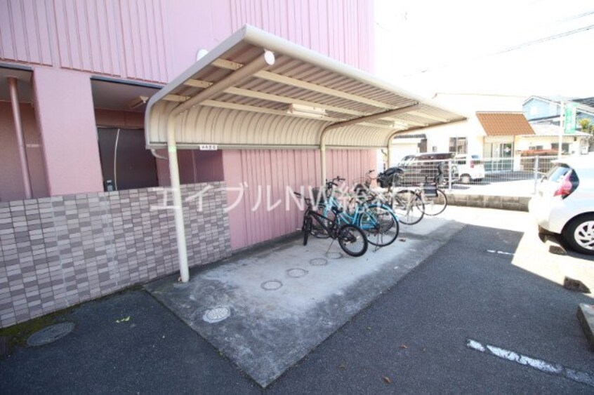 駐輪場 クレールはな