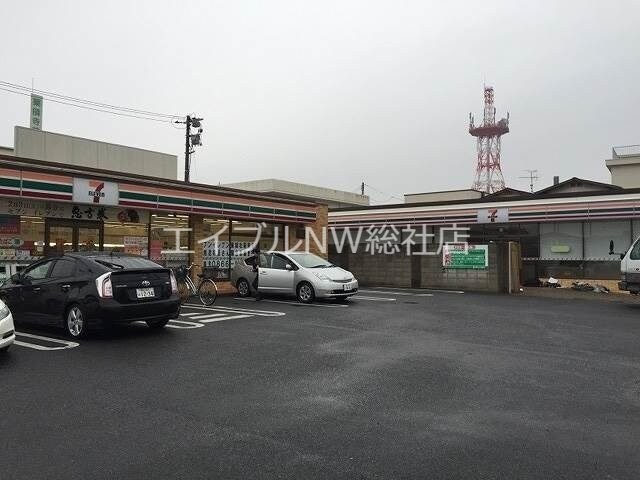 セブンイレブン東総社駅前店(コンビニ)まで534m コロニーK　Ａ棟