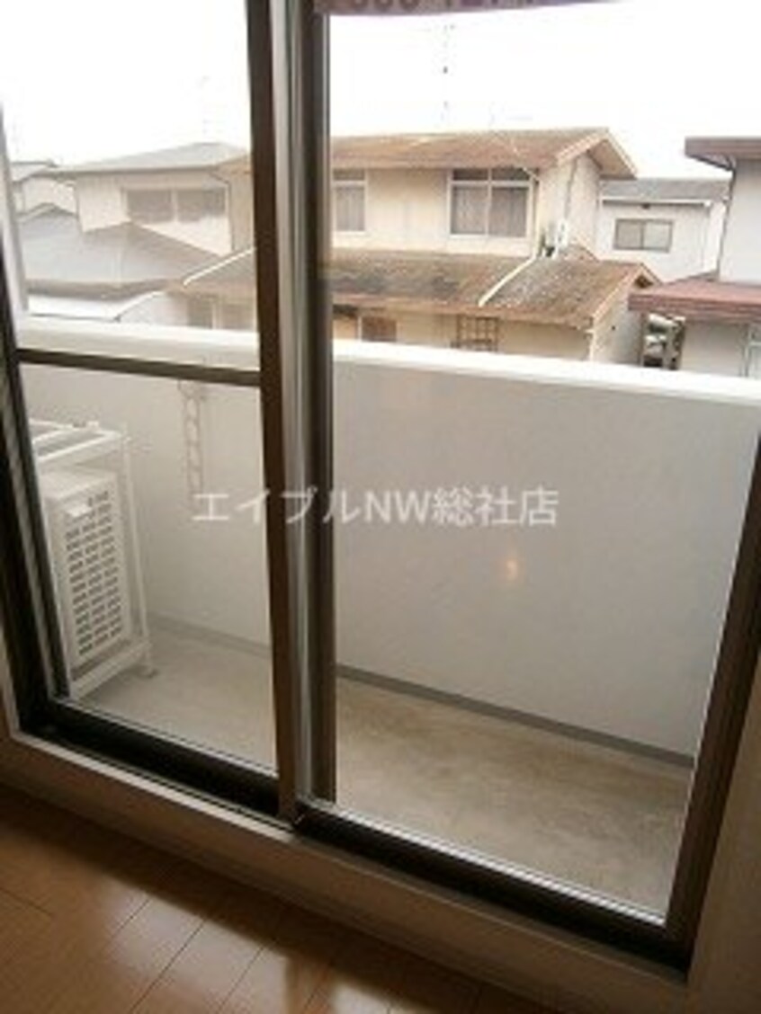  アーレア　アレス