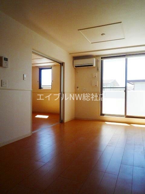  アーレア　アレス