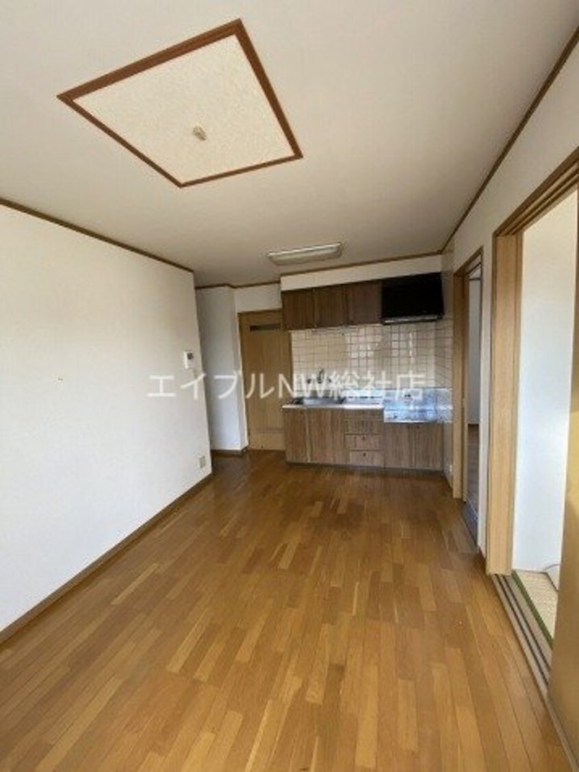  メゾニティ中須加