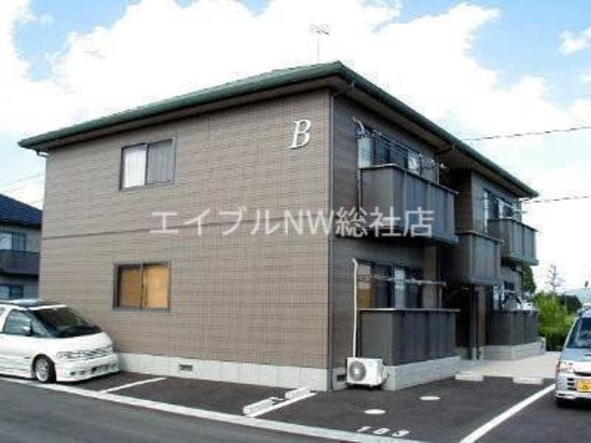  ビック イースト　B棟