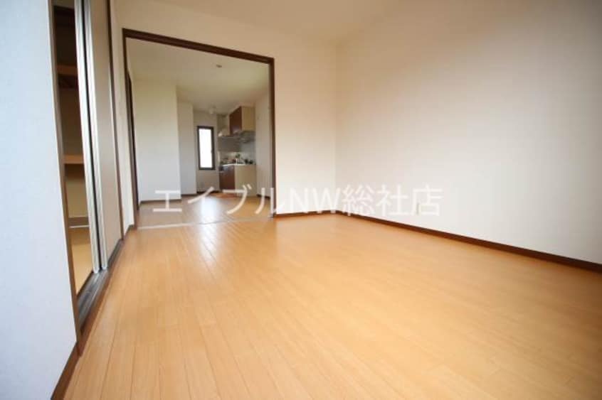  ビック イースト　B棟