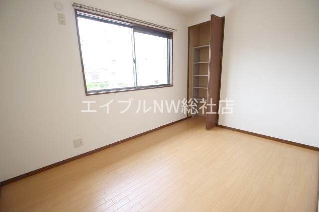  ビック イースト　B棟