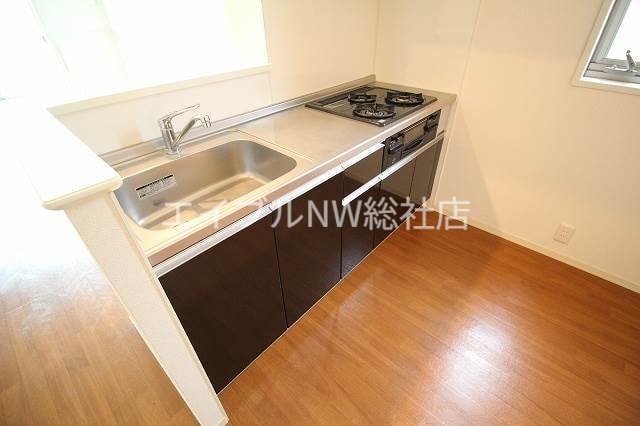  コンシェルジュ福井　B棟