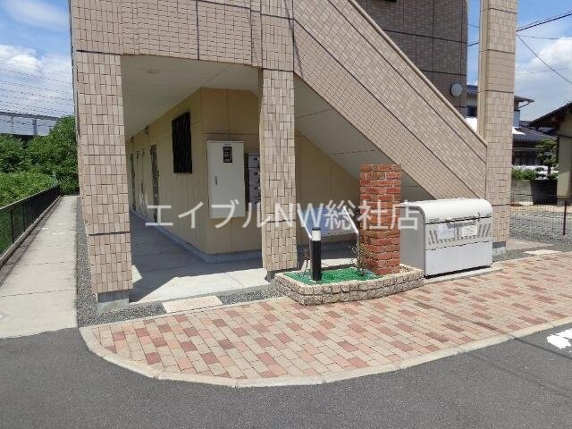 外観写真（昼） ビィ　プラスペラス