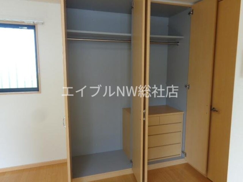 クローゼット ビィ　プラスペラス