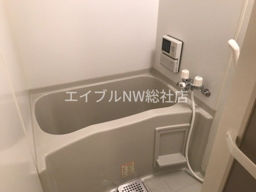  ビィ　プラスペラス