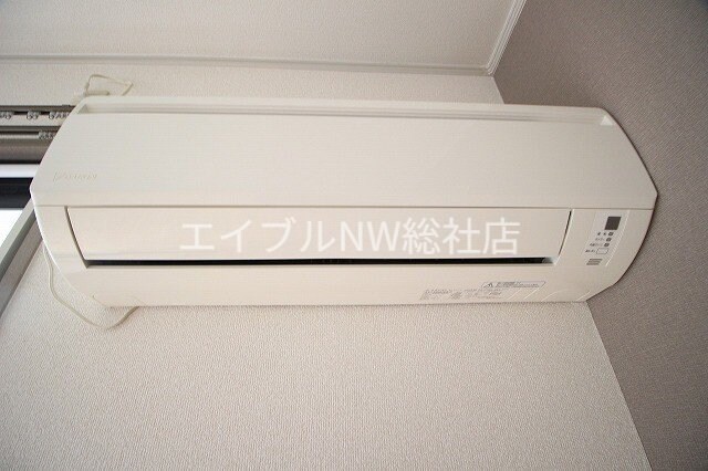  アーバンシャトル　B棟