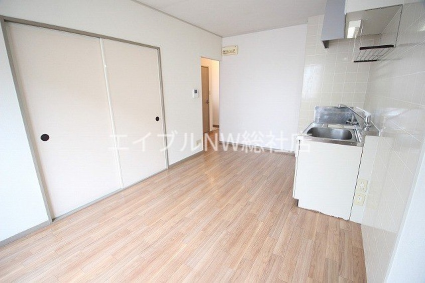  アーバンシャトル　B棟