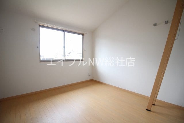 洋室 サンリーフ　A棟