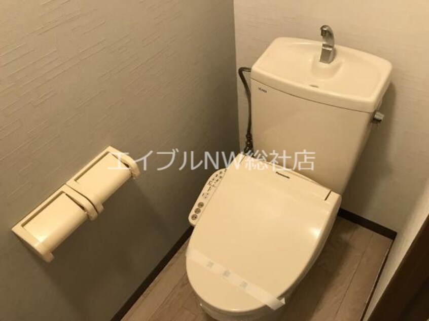 シャワー付トイレ ライブフォース