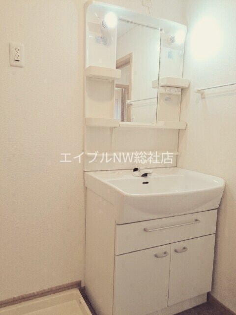  メゾン　オーブＡ