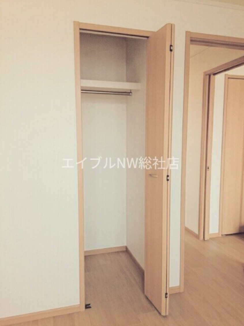  メゾン　オーブＡ