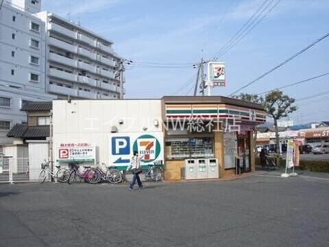 セブンイレブン倉敷浜町二丁目店(コンビニ)まで519m レジデンス辻が花Ⅰ