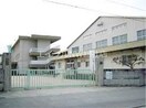 井原市立高屋中学校(中学校/中等教育学校)まで1252m レーヴィンス　　C