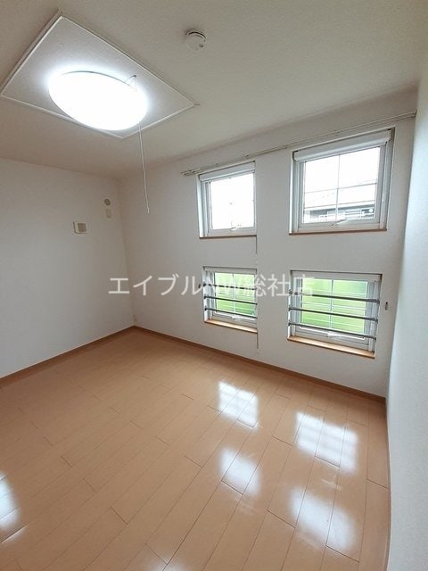  アパルトマン　リシェス