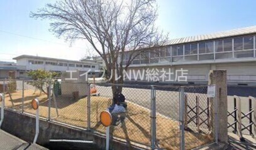倉敷市立船穂小学校(小学校)まで681m エトワール