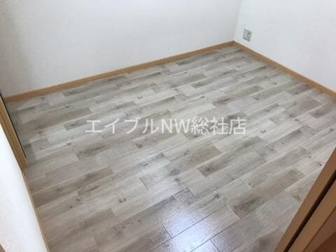 洋室 グランドウルス中島