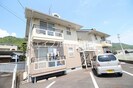 ファミール山岡の外観