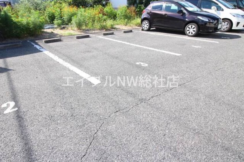  アバンサール　B棟