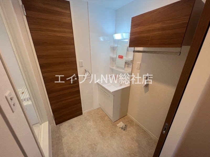  アバンサール　B棟