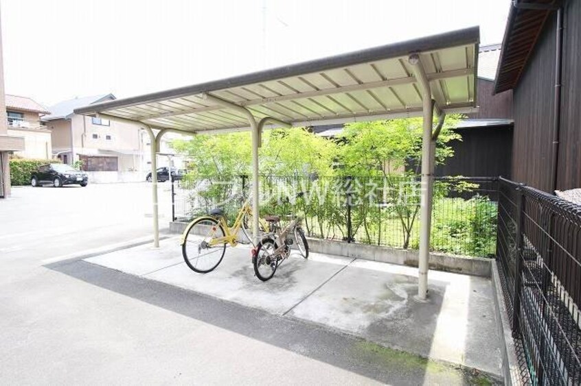 駐輪場 フォブール放駒Ⅱ