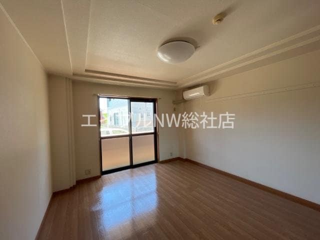  ピアッツア紗梨