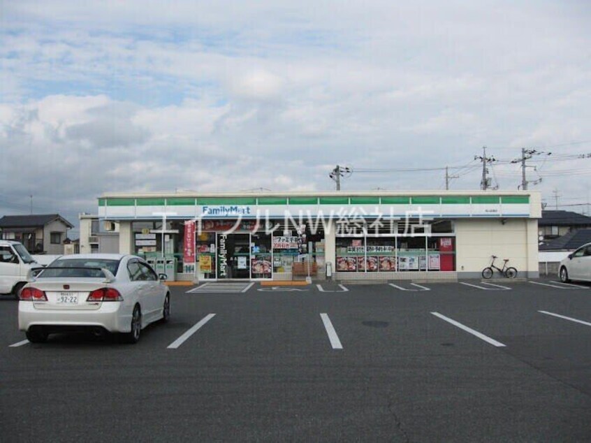 ファミリーマート岡山庭瀬店(コンビニ)まで418m cocoru庭瀬