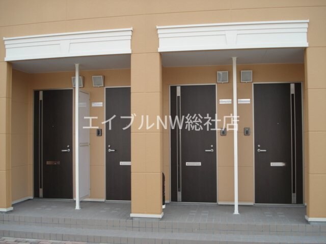 外観写真（昼） Villa　ｄu port　（ヴィラ　デュ　ポール）