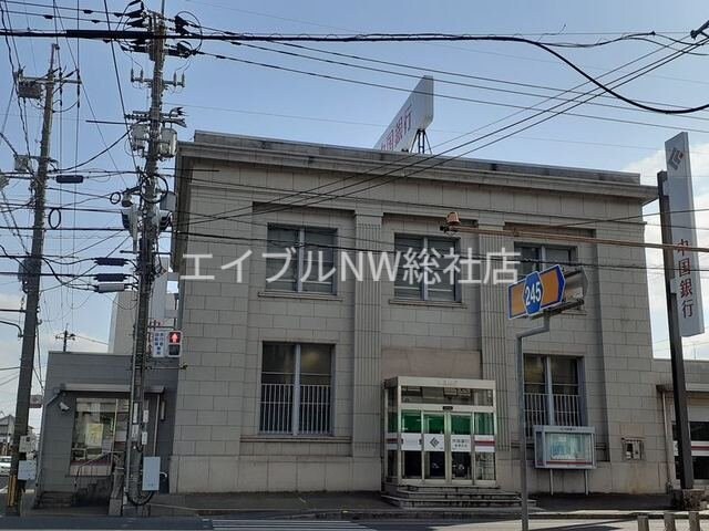 中国銀行庭瀬支店(銀行)まで1600m ルフレ　Ⅰ