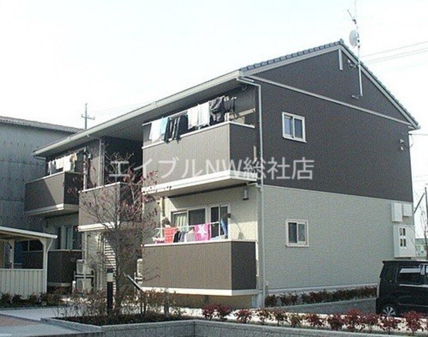  ファミールワカサ　B