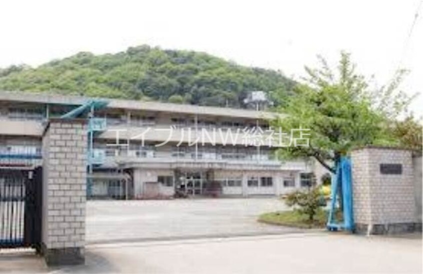 倉敷市立連島北小学校(小学校)まで1123m ソレイユⅡ