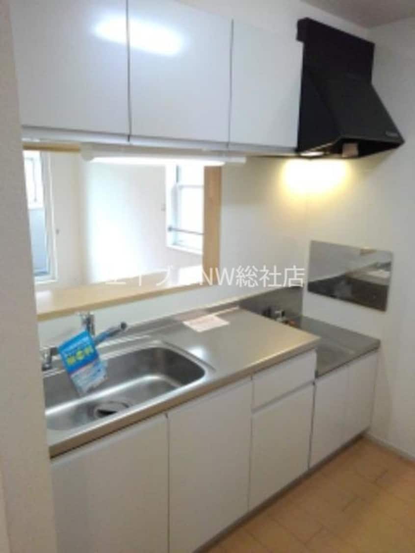  エル　フトゥーロ　Ａ