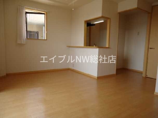 リビング（イメージ） グランドウルス中島