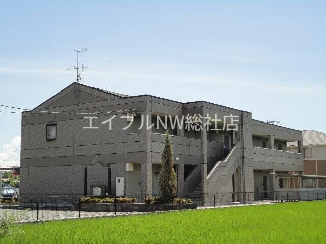 外観写真（昼） ウエスト・モンターニュ