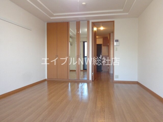 室内 ウエスト・モンターニュ