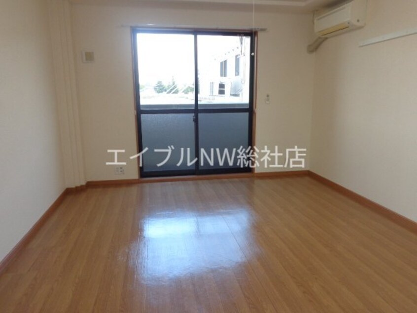 室内 ウエスト・モンターニュ