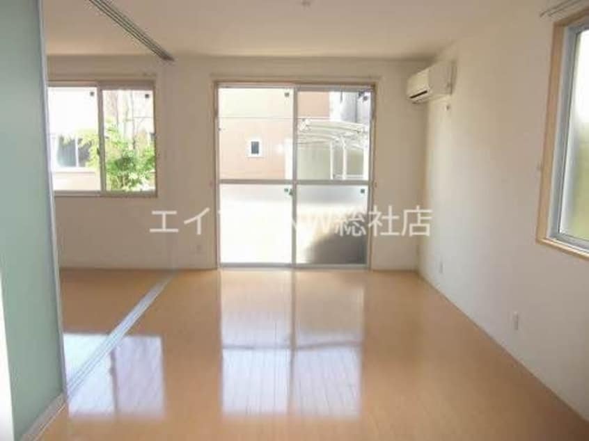  ソレアード　A棟